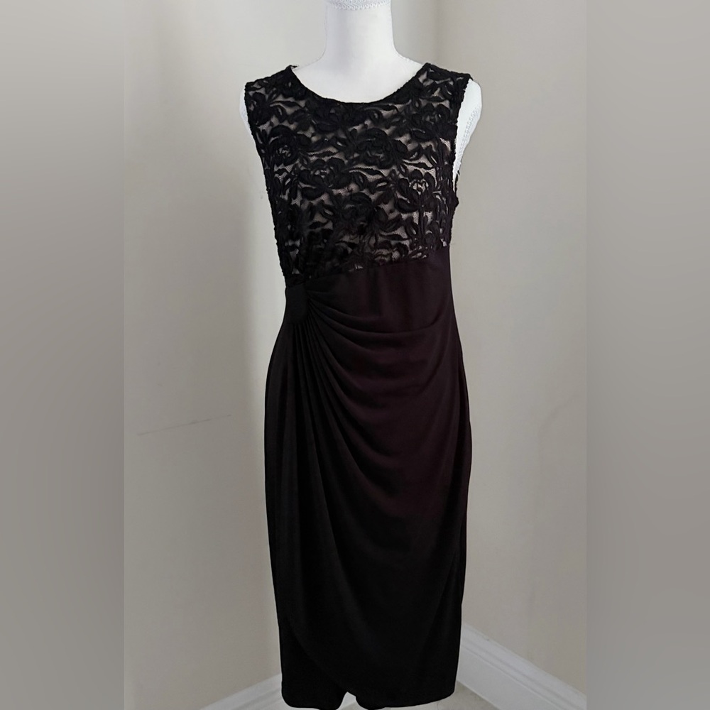 Enfocus Studio Black Lace Overlay Ruched Sheath Dress – Size 10